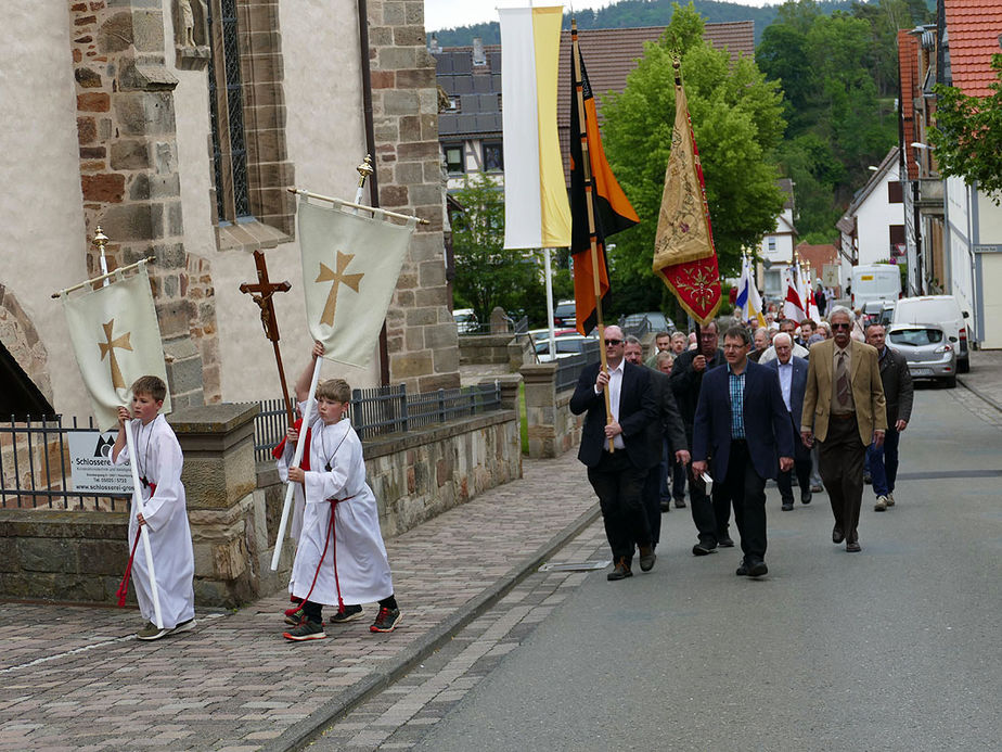 Bittprozession an Christi Himmelfahrt (Foto: Karl-Franz Thiede)